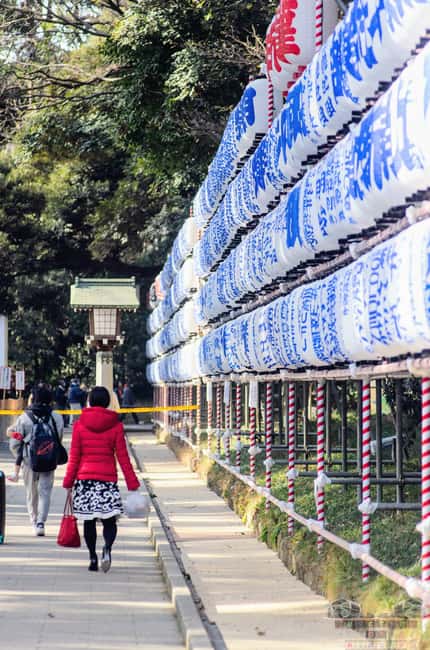 Tokyo: Meiji Jingu, Harajuku, Shibuya, and Shijuku Tour - Takeshita Street and Harajuku: fashion, snacks, and context