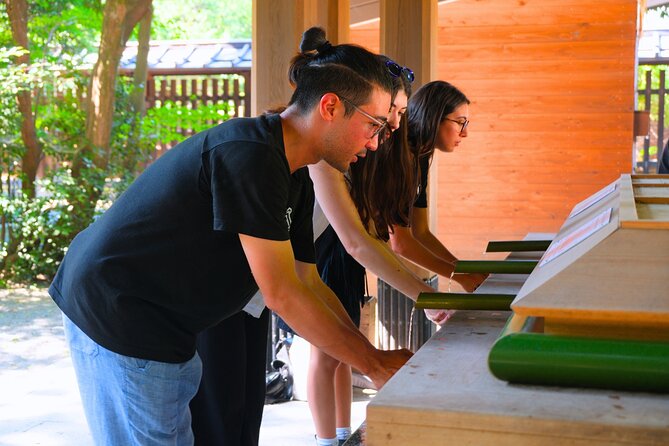 Tokyo Meiji Shrine & Harajuku: Walk Through Japanese Culture - Omotesando at Tokyu Plaza: Mirrors and Rooftop Views