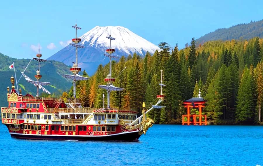 Tokyo: Mount Fuji Views and KABA Amphibious Bus Day Tour - Yamanakako Lake: KABA BUS or Shiratori swan cruise
