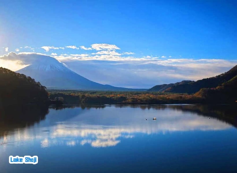 Tokyo: Mt Fuji 3 Lakes Day Trip | 9-Guest Small Group - Lake Shoji at 10:00 AM: Quiet Water, Sengen Shrine, and Seasonal Drama