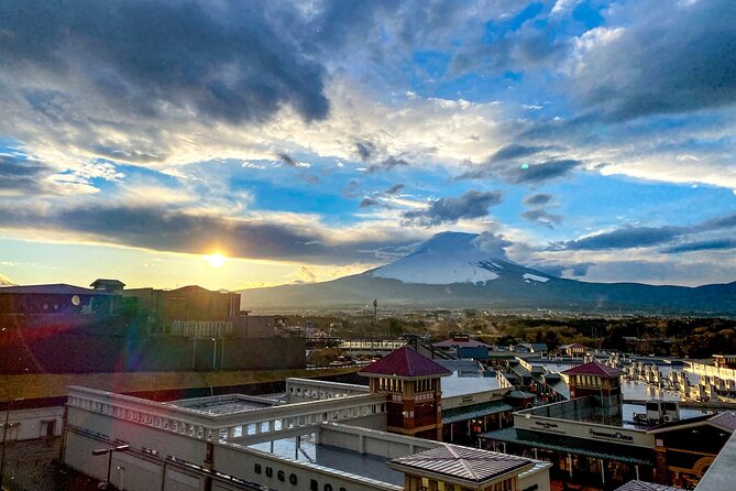Tokyo: Mt. Fuji, Oshino Hakkai and Gotemba Outlets 1-Day Bus Tour - Gotemba Premium Outlets: shopping that actually fits the schedule
