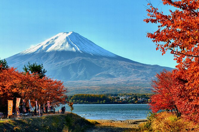 Tokyo: Mt. Fuji, Oshino Hakkai and Gotemba Outlets 1-Day Bus Tour - Mt. Fuji 5th Station: your best shot for bus-access views