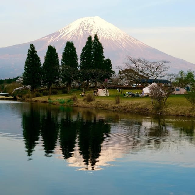 Tokyo: Mt Fuji Private Day Tour with English-speaking Driver - Kitaguchi-hongu Fuji Sengen Shrine and the Arakurayama View Angle
