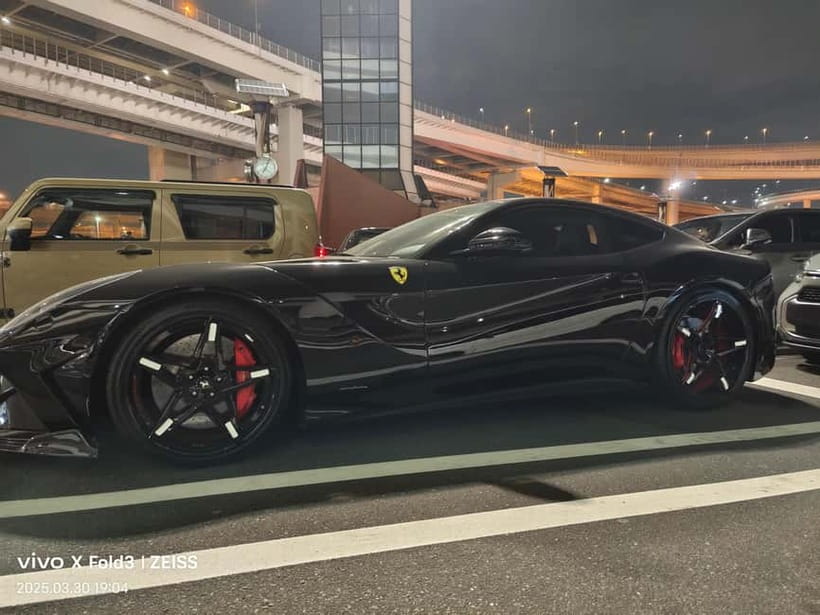 Tokyo Night Drive: Daikoku PA Car Culture & Wangan Midnight - Daikoku Parking Area: where modified cars become the main event