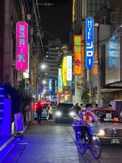 Tokyo Night Drive Wangan Expressway and Daikoku PA - The Wangan Expressway Segment: The Main Attraction