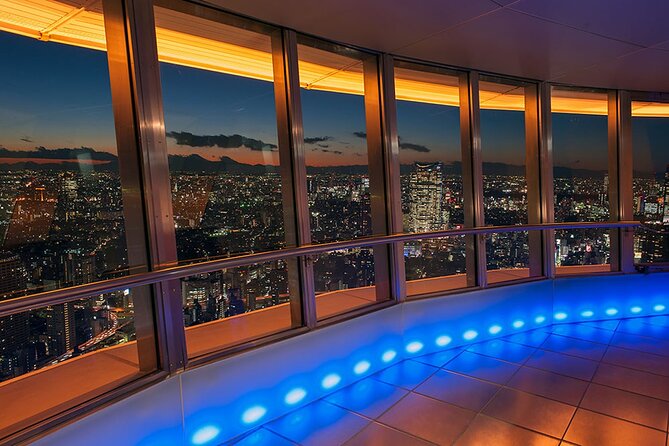 Tokyo Night E-Bike Tour with Tokyo Tower and Dolphin Show - Sengaku-ji Temple: a quick stop that doesn’t feel rushed