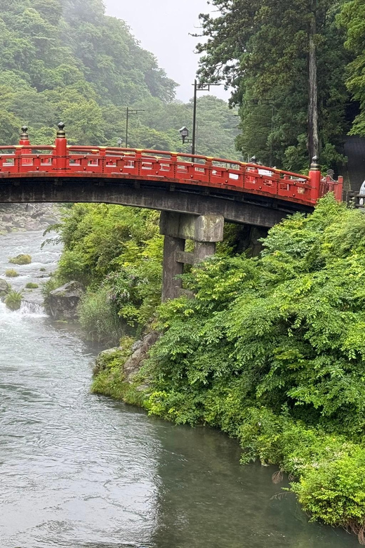 Tokyo: Nikko Private Day Tour With Guide - Rinnoji Temple and Shinkyo Bridge: Buddhism’s art, then the red ceremonial gate