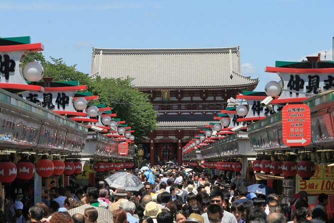 Tokyo Private Guided 1/2-Day Walking Subway Tour English guide - Stop 1: Meiji Jingu Shrine and why it’s the calm opener