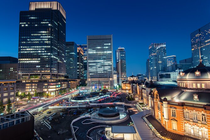 Tokyo Private Night Tour by Car/Van - English speaking chauffeur - Stop 3: Ginza for Shopping and People-Watching