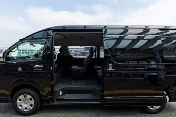 Tokyo: Private One-Way Transfer to/from Haneda Airport(HND) - Timing: waiting time is included, but traffic still happens
