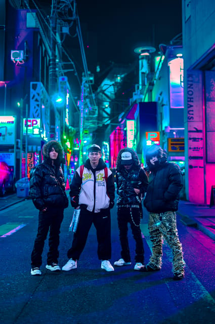 Tokyo Private photo tour with Nightstreet Neon photographer - Daytime options: parks, seasons, and kimono/yukata photos
