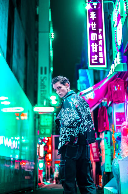 Tokyo Private photo tour with Nightstreet Neon photographer - Night neon and cyberpunk: the look Hiro will chase