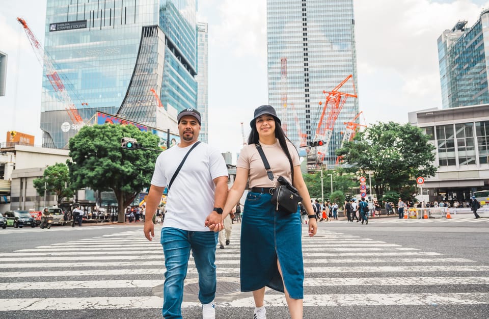 Tokyo: Private Photoshoot at Shibuya Crossing - Getting started at American Eagle: meet, match, and move