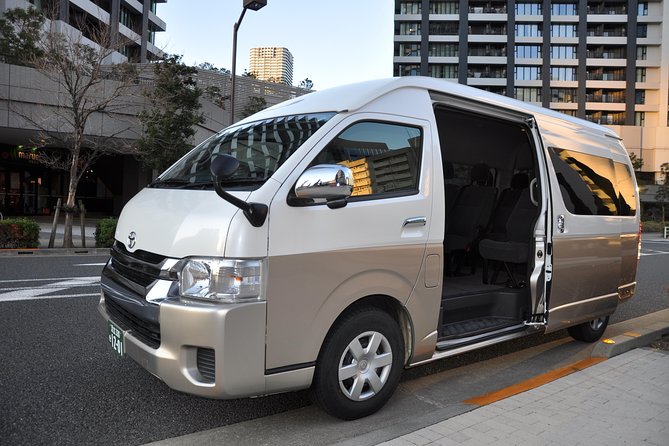 Tokyo private transfer to Haneda Airport (HND) - Airport drop-off at Haneda: luggage help and a smoother landing