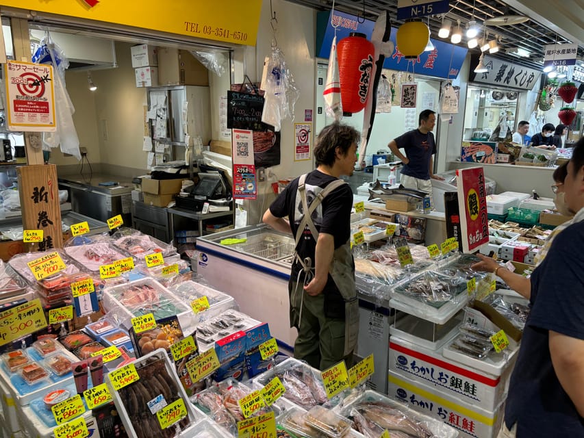 Tokyo: Private Tsukiji Fish Market Tour with 3 food stops - Guide style matters: what to ask so you get the depth you want