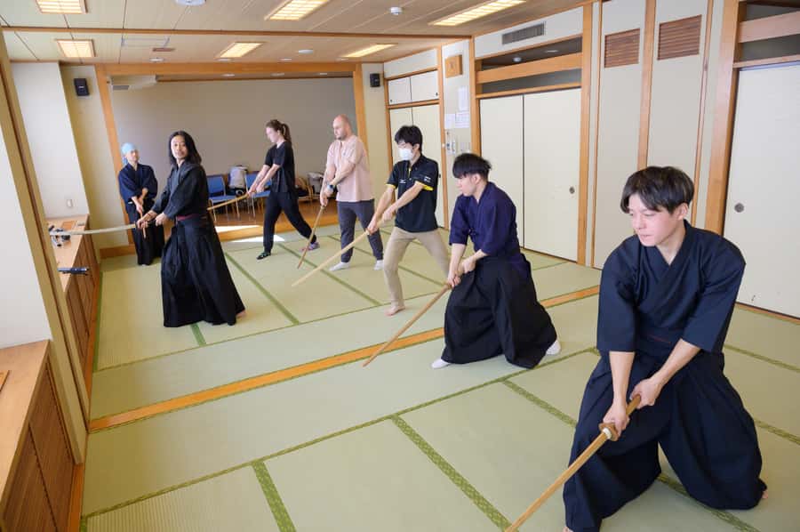 Tokyo: Samurai Adventure! Authentic Sword Experience - First Step Into Samurai Training at Samurai Experience Photo Studio ICHI