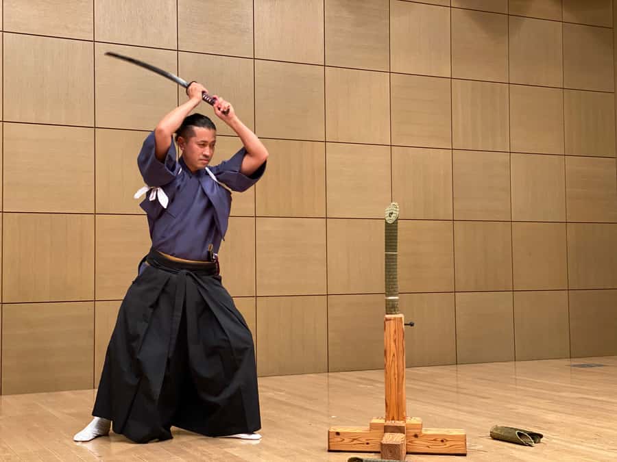 Tokyo: Samurai Experience with a real sword - Sword Handling, Forms, and Movements: What You’re Actually Learning