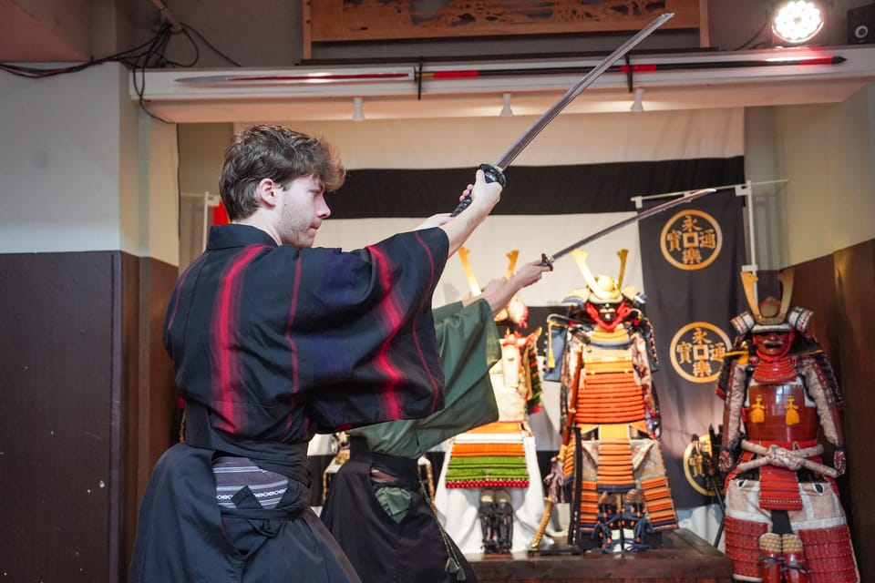 Tokyo: Samurai Experience with Lunch and Guided Tour - Performance Time: Watching Samurai Actors Put It All Together