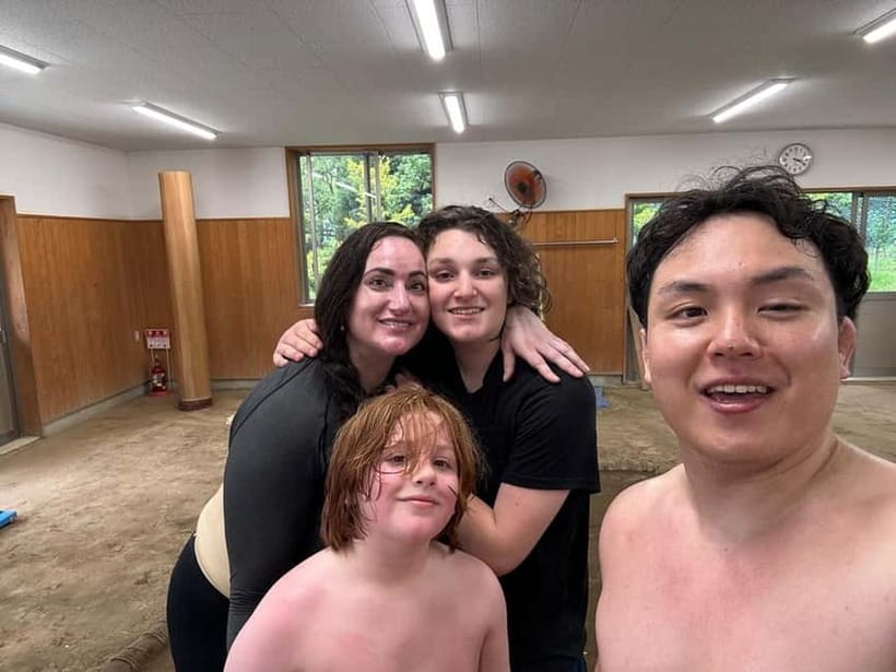 Tokyo: Sanctuary Authentic Grand Sumo Experience & Training - Practical tips: towels, drinks, and the 5-minute shower option