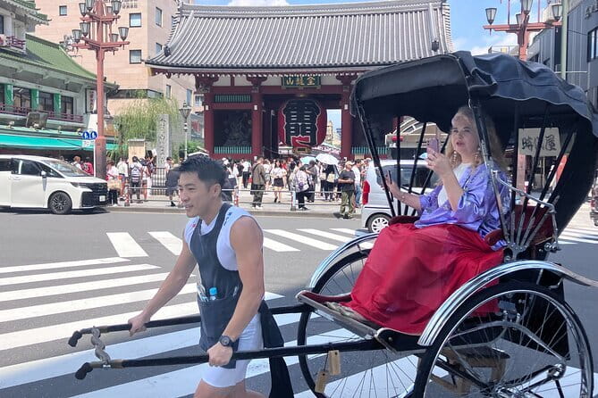 Tokyo: Shibuya Highlights Walking Tour & Secret View Spot - Your 90 minutes: what to expect from the pacing