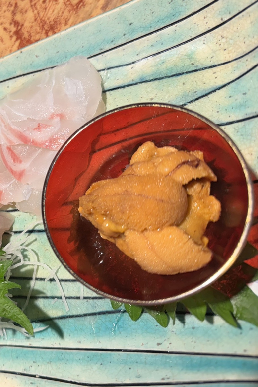 Tokyo: Shinjuku Bar and Izakaya Hopping Tour - Group Energy, English Guidance, and How You Feel During the Walk