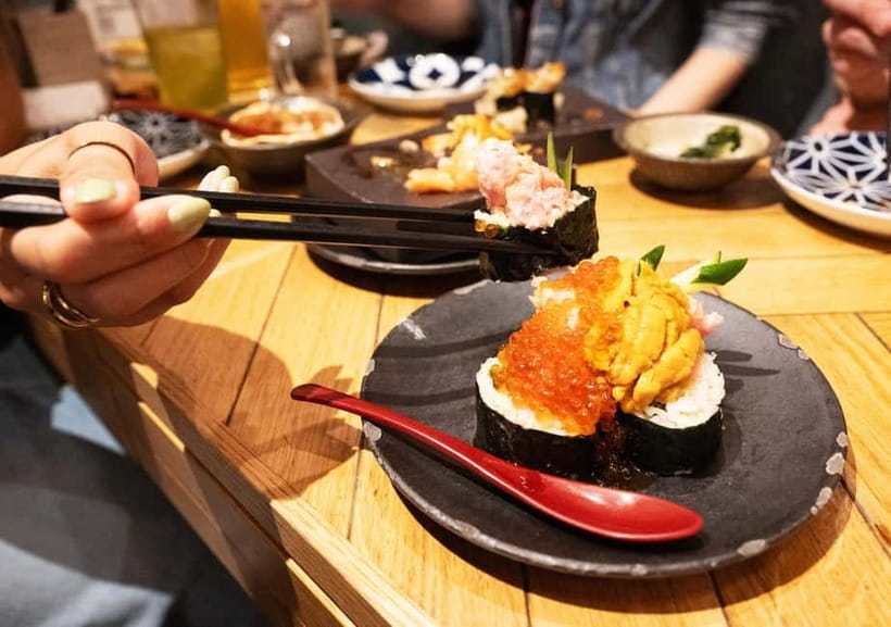 Tokyo: Shinjuku Bar Hopping & Night Walking Tour - Practical tips that make the night smoother