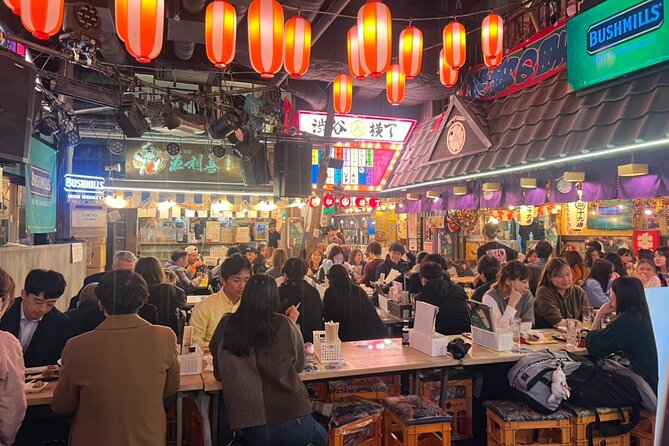 Tokyo: Shinjuku Food Tour Highlights (Best Eats) - Guides matter: photo help and better conversations