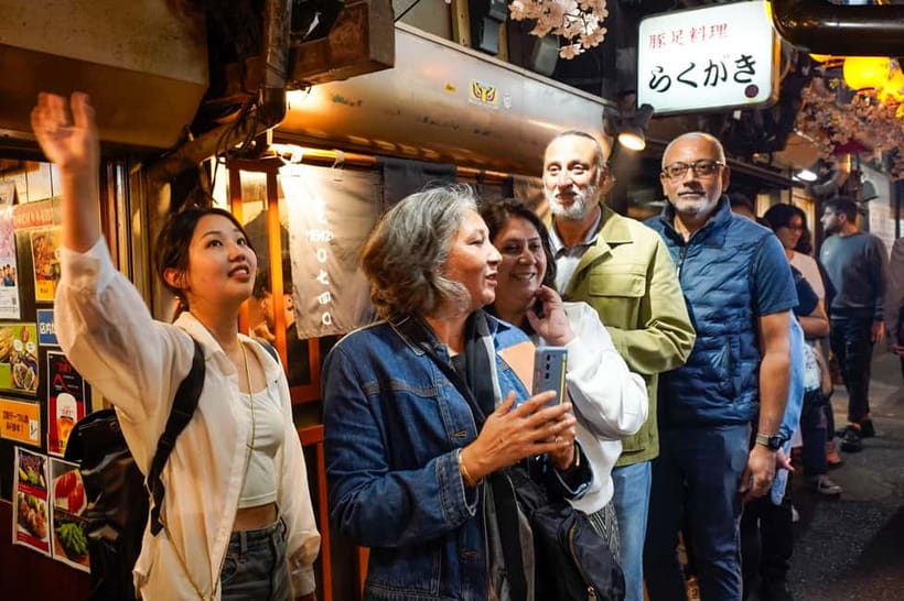 Tokyo: Shinjuku Golden Gai Bar Hopping Night Tour - Key things that make this tour worth it