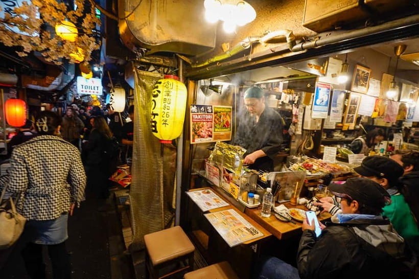 Tokyo: Shinjuku Golden Gai Bar Hopping Night Tour - Golden Gai at night: why tiny doors feel like a big deal