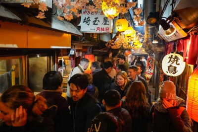 Tokyo: Shinjuku Golden Gai Bar Hopping Night Tour - Starting at Shinjuku’s East Exit: quick orientation, then you go