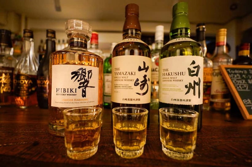Tokyo: Shinjuku Golden Gai Bar Hopping Night Tour - Street snacks and dinner: what to expect after the tastings