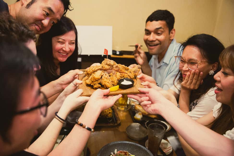 Tokyo: Shinjuku Izakaya and Golden Gai Bar Hopping Tour (2h) - Golden Gai: the maze of tiny bars, solved one photo stop at a time