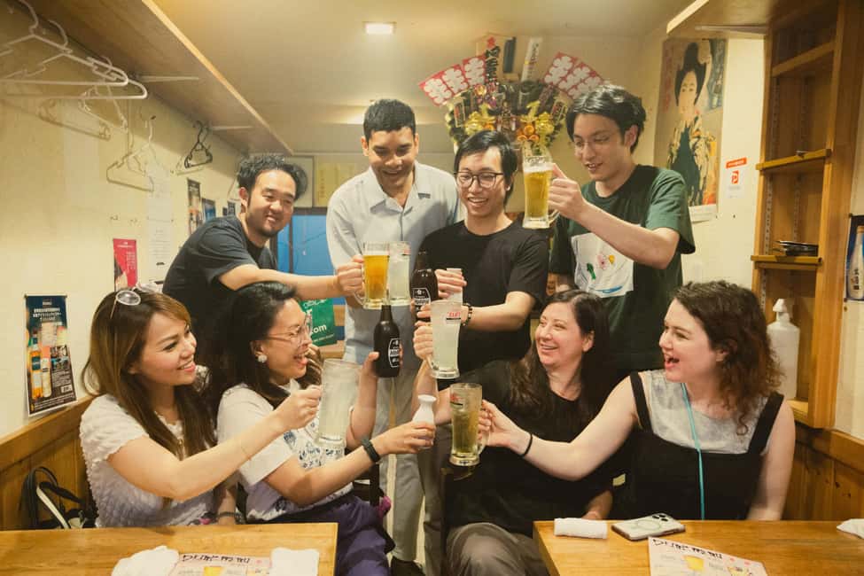Tokyo: Shinjuku Izakaya and Golden Gai Bar Hopping Tour (2h) - Omoide Yokocho: Memory Lane yakitori and a first sip in the right mood