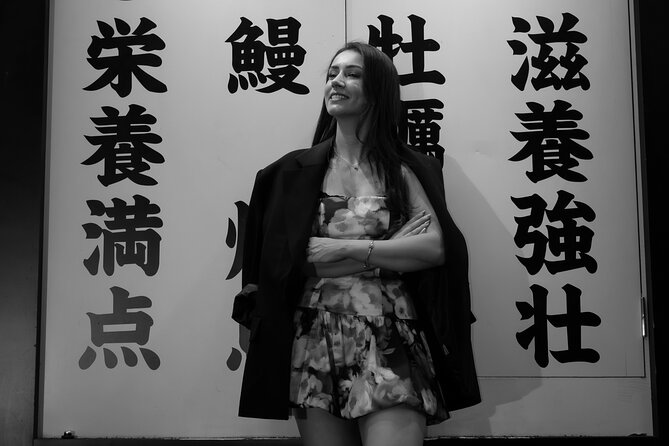 Tokyo Shinjuku Night Photo Tour with Pro Gota - Golden Gai: moody alleys for portraits that look like a film still