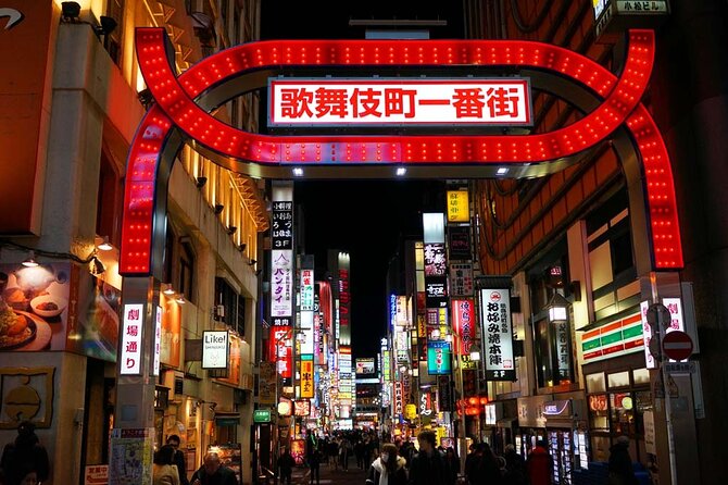 Tokyo Shinjuku Night Tour with Pachinko Gaming Experience - Pachinko 101 in Shinjuku: balls, aiming, and turning wins into prizes