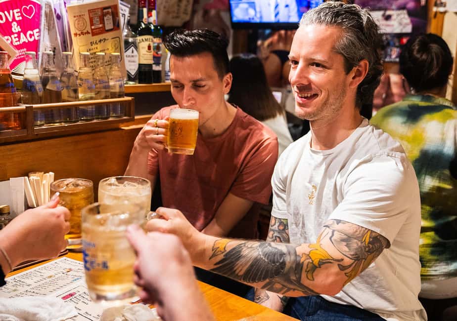 Tokyo: Shinjuku Nightlife Tour with Karaoke and Bar Hopping - Omoide Yokocho: A Full Hour of Alley-Style Night Energy