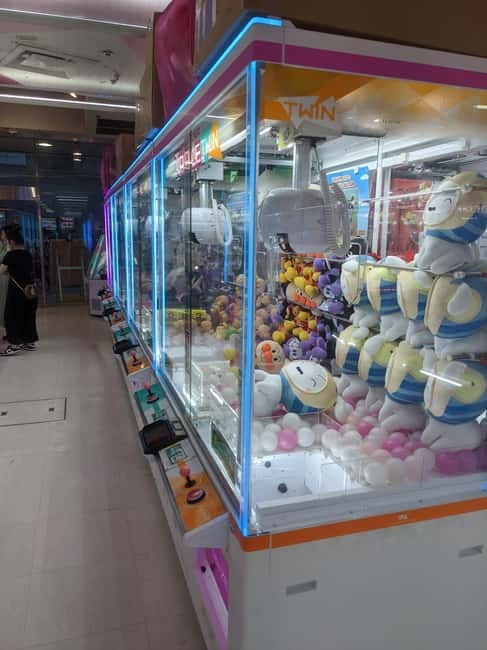 Tokyo Shinjuku : Private Walking Night Tour with Pachinko - Key things to know before you go