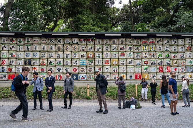 Tokyo Small Group Tour with Guide - Meiji Jingu Shrine: A Major Shinto Stop in the Middle of the City