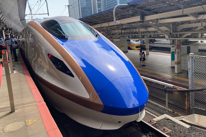 Tokyo Station Historical Walking Tour with Food and Anime - Photos Included: Why That Small Detail Matters