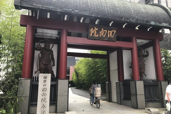 Tokyo Sumo Culture Tour with Chanko-Nabe Lunch in Ryogoku - Stop-by-stop breakdown in Ryogoku