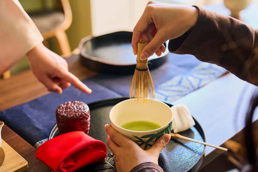 Tokyo: Tea Ceremony & Japanese Traditional Sweets - Why the small English group format is a smart choice in Tokyo