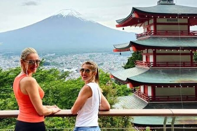 Tokyo To Mount Fuji Private English Guided Day Tour - Oshino Hakkai: the eight ponds that feel calmer than the lake shore