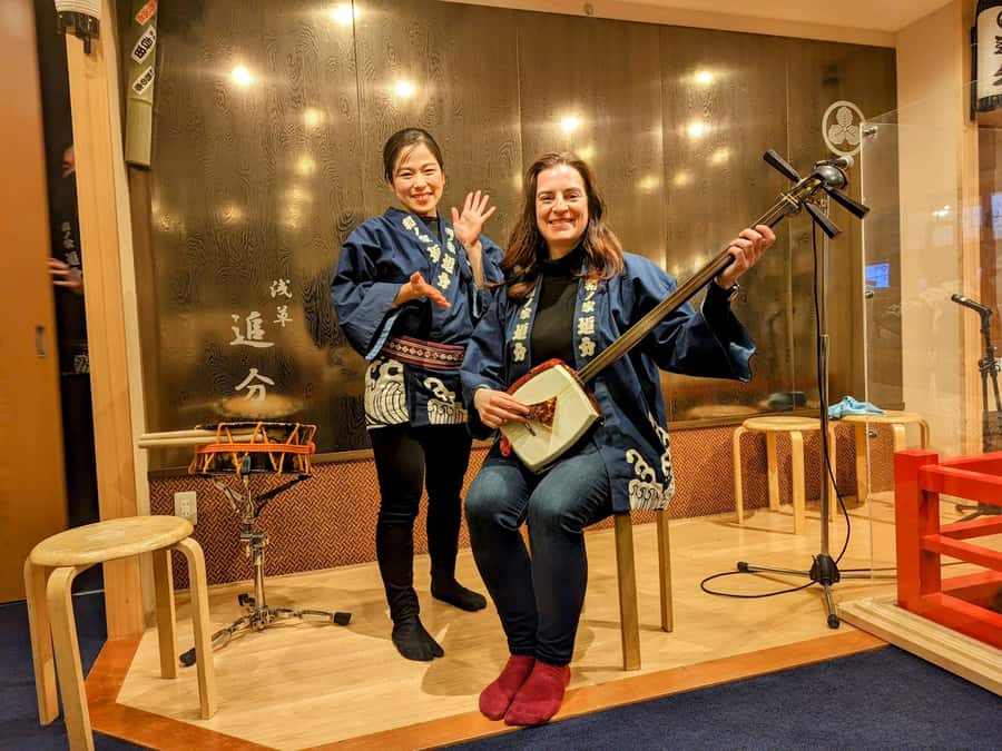Tokyo: Traditional Asakusa Music Show with Dinner - The guide factor: English explanations that actually help
