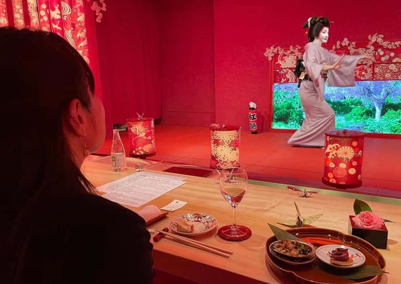 Tokyo: Traditional Geisha Experience Show & Japanese Dinner - Photos With Geisha in Kimono: Make It Worth the Moment