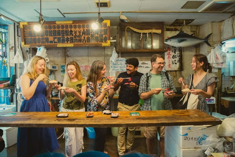 Tokyo: Tsukiji Fish Market Culture Tour with Sashimi Tasting - Finding your footing at Tsukiji’s temple-meets-market starting points