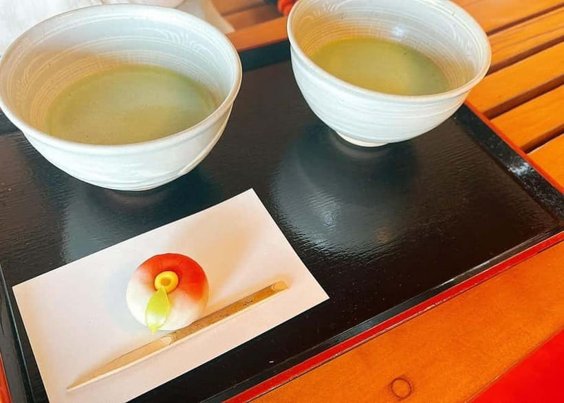 Tokyo: Tsukiji Market and Hama-rikyu Gardens Guided Tour - Should you book this Tsukiji Market and Hama-rikyū guided tour?