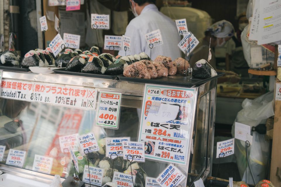 Tokyo: Tsukiji walk & sushi private tour with Uni Students - What $87 Buys: Value in Time, Guidance, and Included Meals