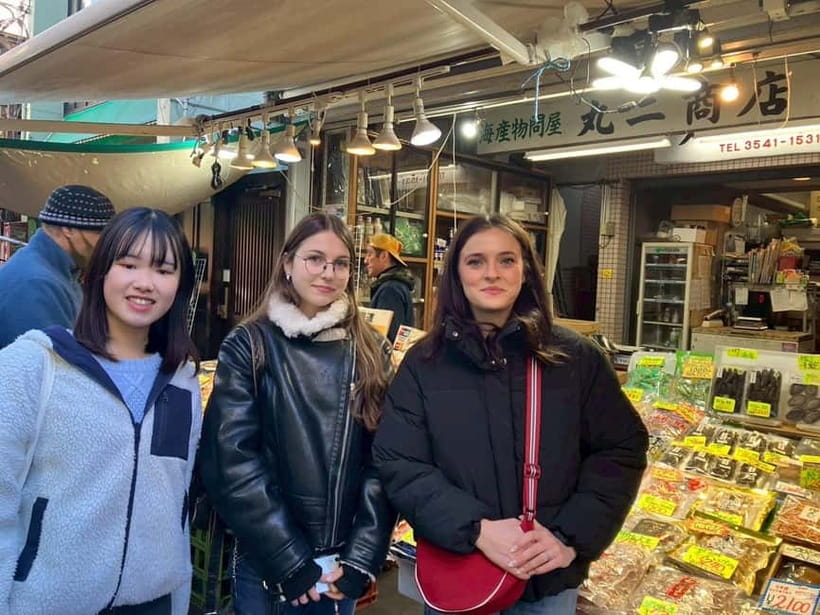 Tokyo: Tsukiji walk & sushi private tour with Uni Students - Weather and Rain: What Changes, What Stays the Same