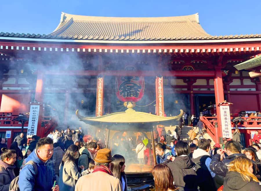 Tokyo : Visite des temples d'Asakusa avec guide français - First Steps in Asakusa: Where the Tour Starts