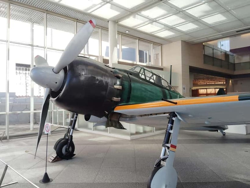 Tokyo War History Tour: Yasukuni Shrine & War Museum - Yushukan War Museum: a guided read of Japan’s military story